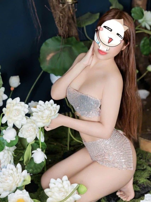 Ý Nhi – Gái Gọi Cao Cấp Tại Tp Đà Lạt cute xinh đẹp, Hotgirl mới lớn, Body Sexy Khuôn Mặt Cực Xinh