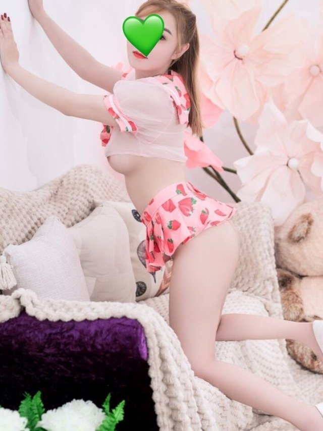 Gái Đi Khách Giá Rẻ Nha Trang – Kiều Hân: Sexy Quyến Rủ, Nước Nhiều Làm Tình Say Mê